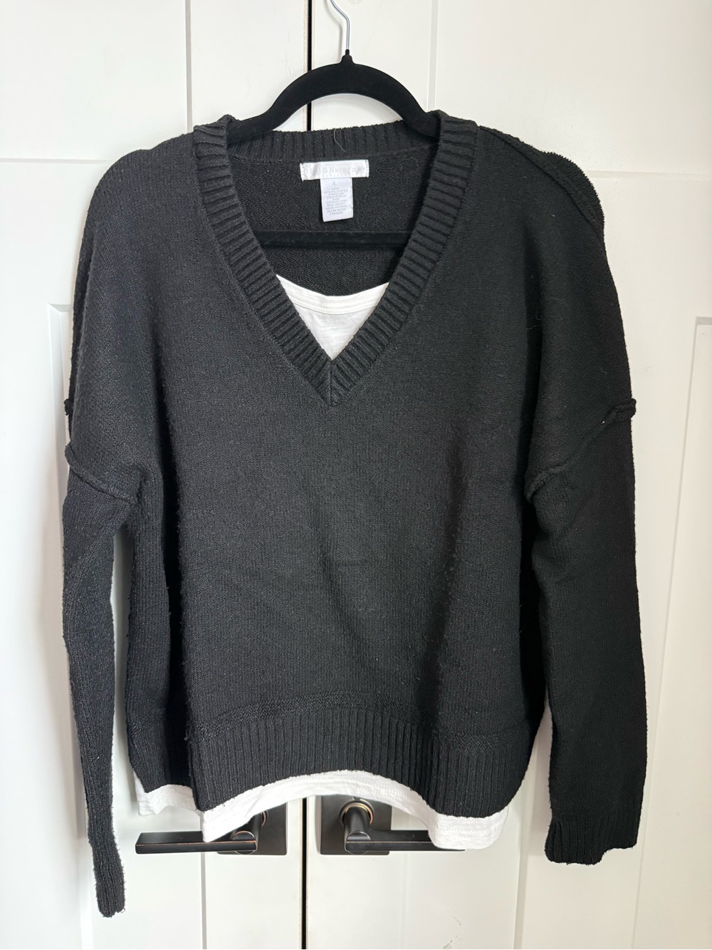 Design History Black V-Neck Women's Sweater-Layered Look  size L. Euc.